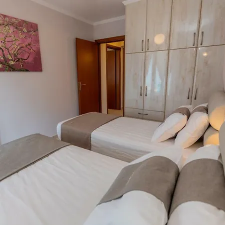 Elena's 4 Apartament