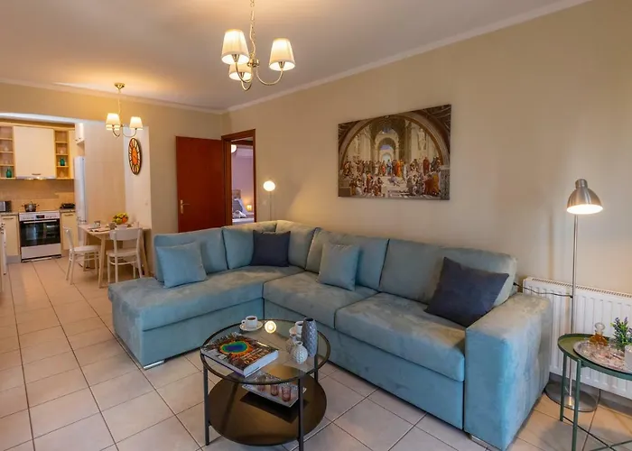 Elena's 4 Apartment *