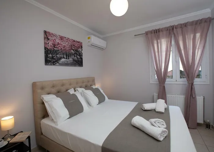 Elena's 4 Apartment *